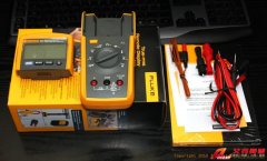 Fluke 233 數(shù)字萬用表(真有效值、遠程控制、顯示分離)