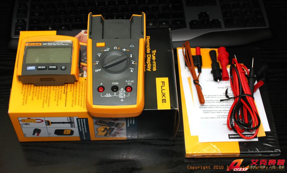 Fluke 233 數(shù)字萬用表(真有效值、遠(yuǎn)程控制、顯示分離)圖片